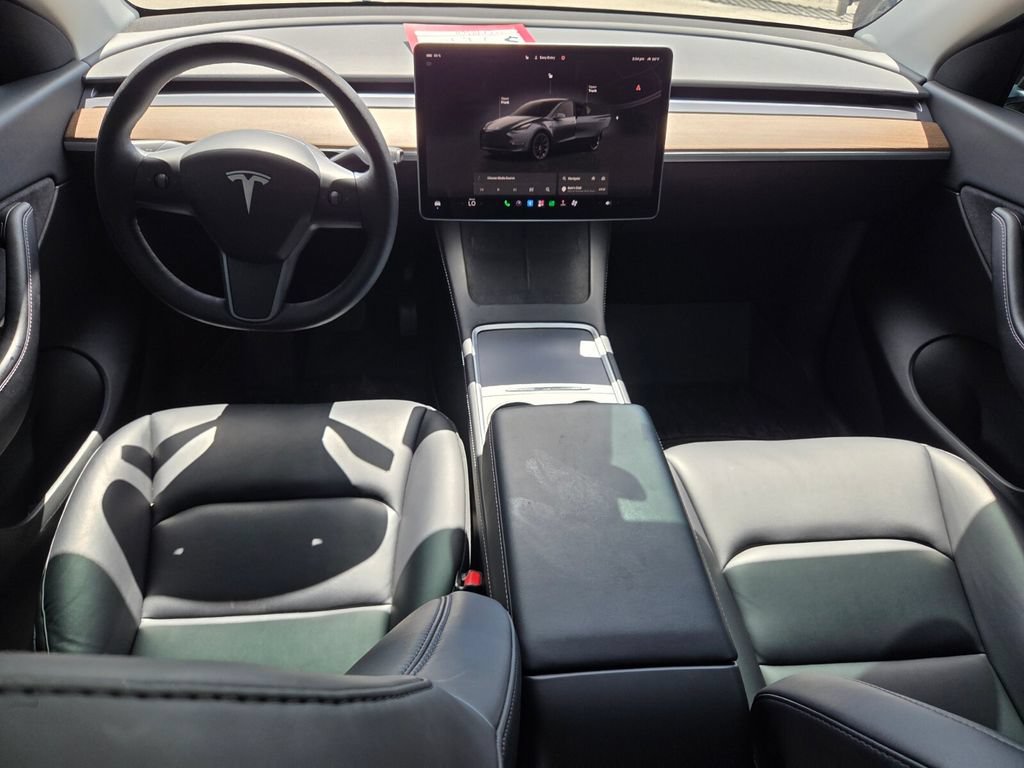 Used 2022 Tesla Model Y Long Range AWD/4WD image 10
