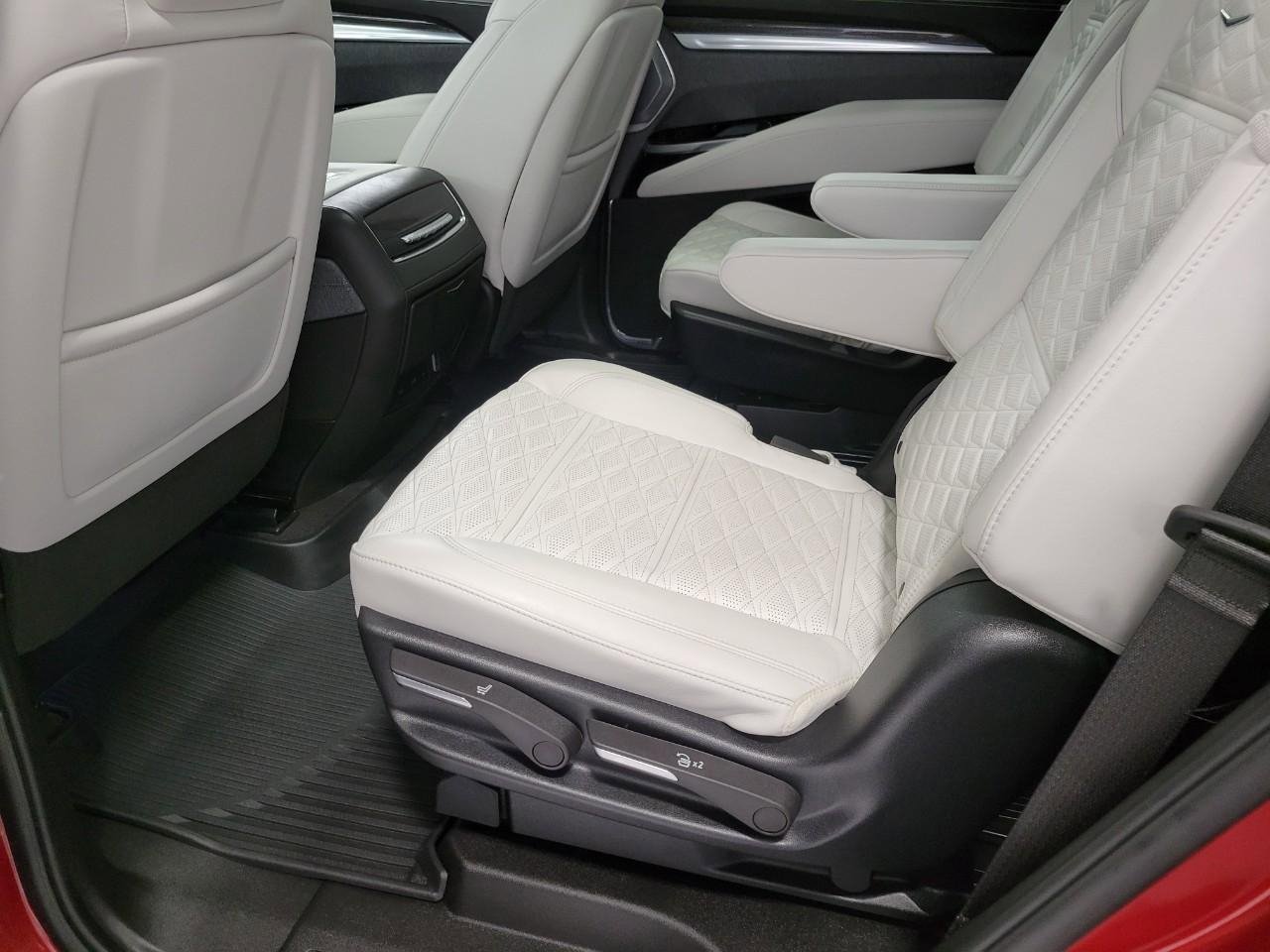 Certified 2026 Cadillac Escalade V w/ LPO, Floor Liner Package AWD/4WD image 23