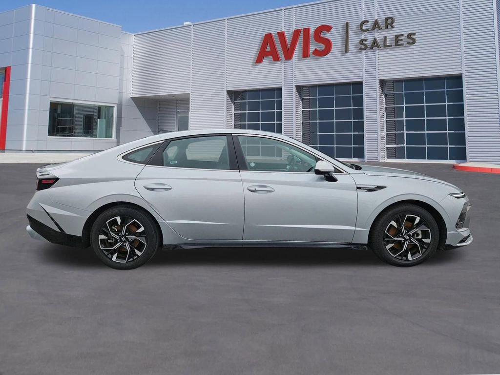 Used 2025 Hyundai Sonata SEL FWD image 7