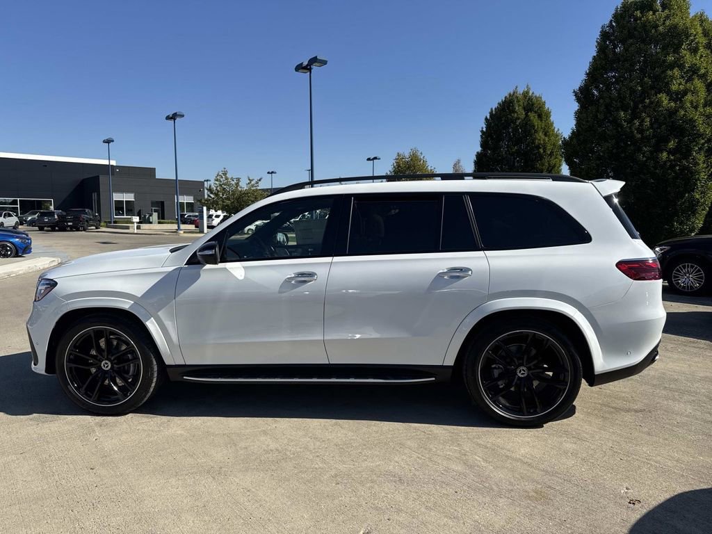 New 2026 Mercedes-Benz GLS 580 4MATIC image 4