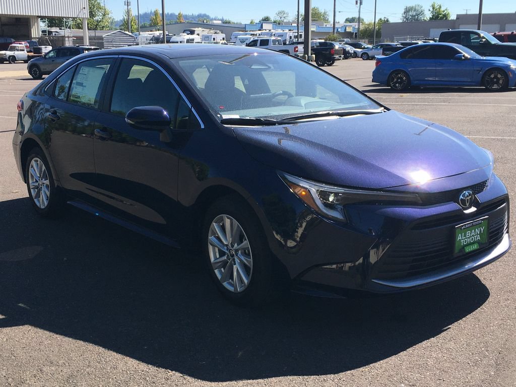 Used 2026 Toyota Corolla XLE FWD image 9