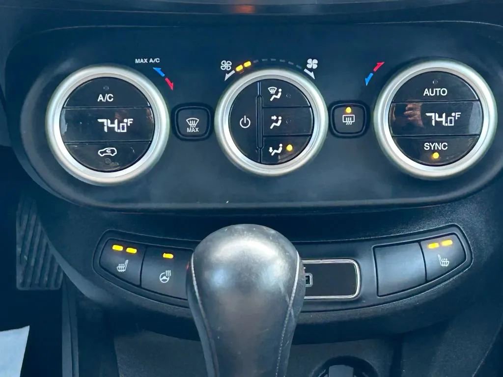 Used 2016 FIAT 500X Trekking image 18