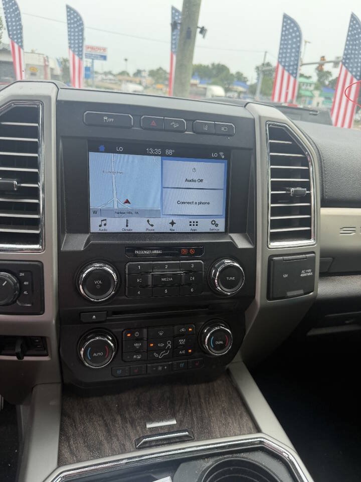 Used 2017 Ford F350 Lariat AWD/4WD image 9
