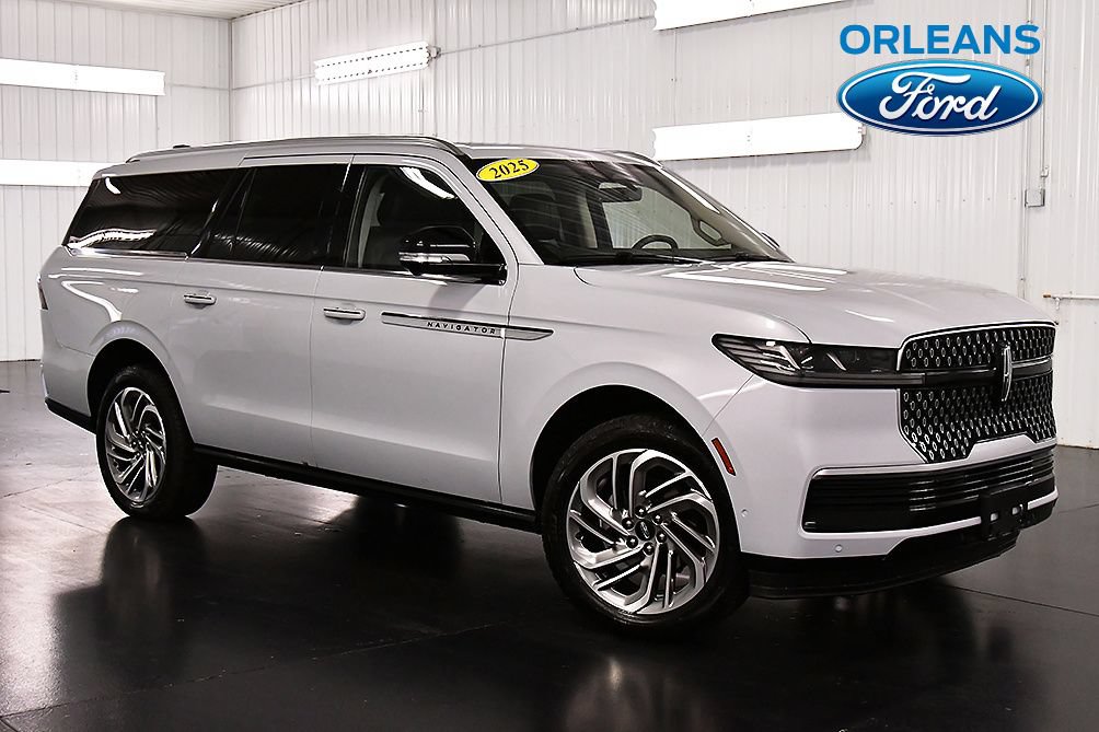 Used 2025 Lincoln Navigator L Reserve
