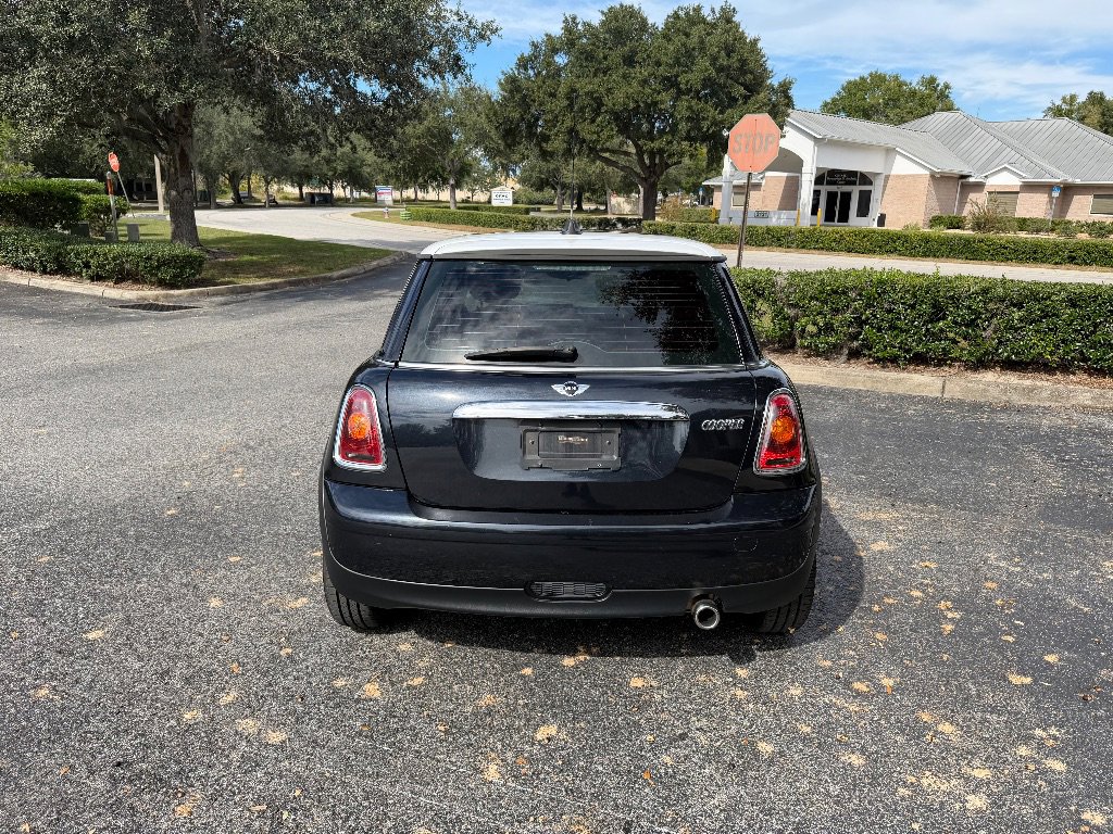 Used 2008 MINI Cooper Hardtop image 9
