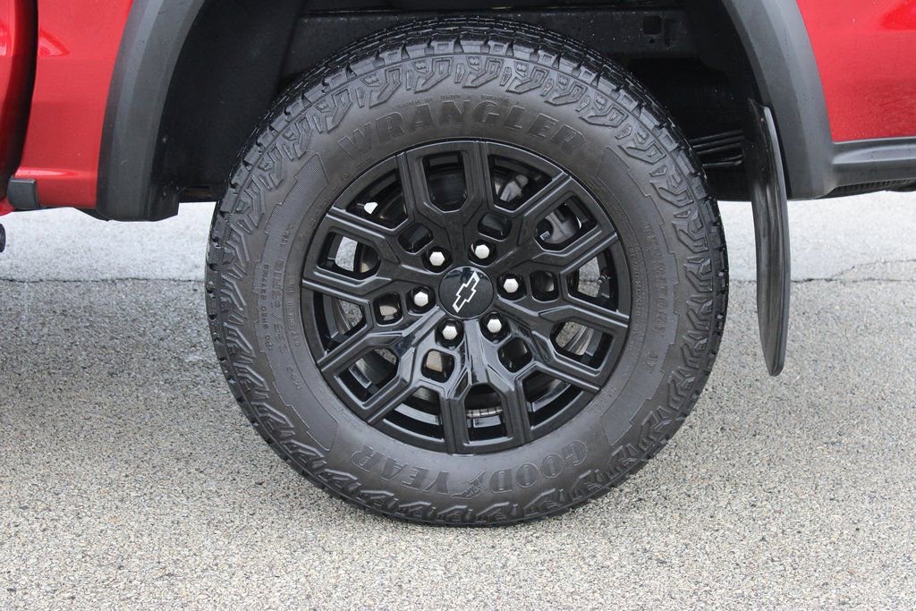 Used 2023 Chevrolet Colorado Trail Boss w/ Advanced Trailering Package image 25