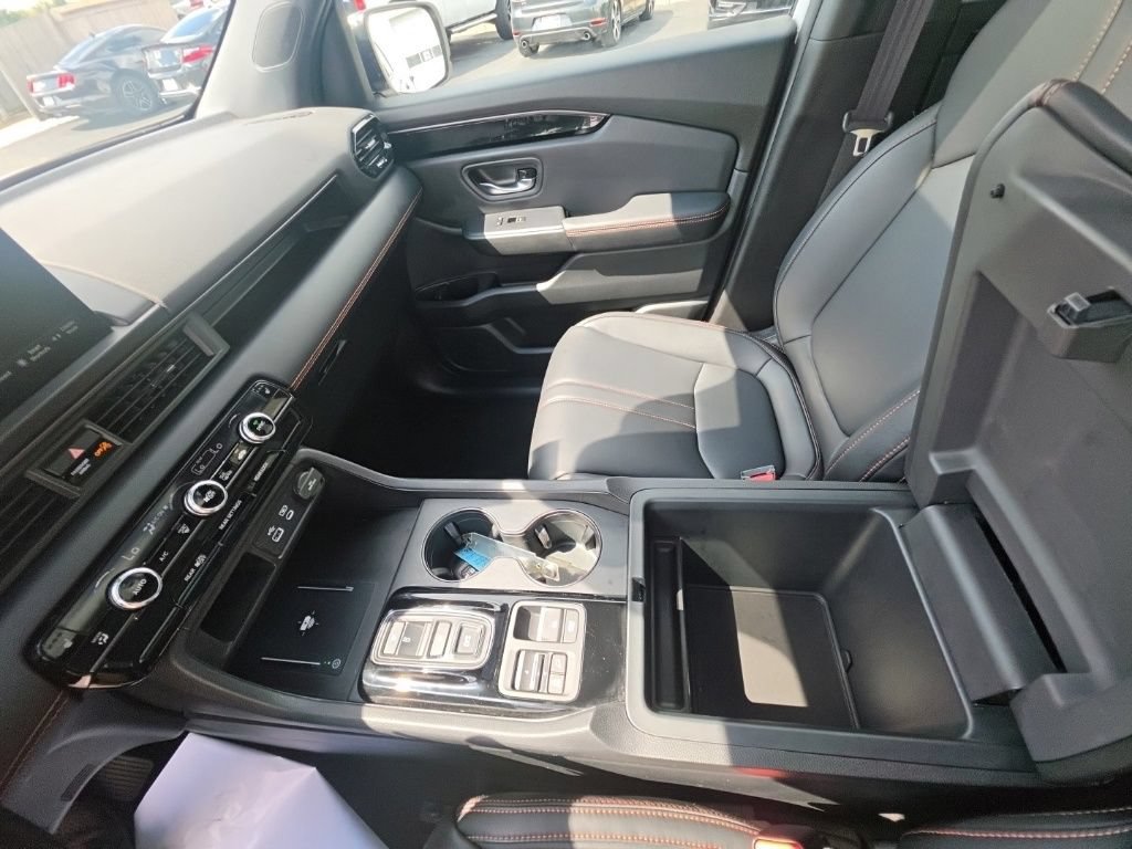 Certified 2023 Honda Pilot TrailSport image 25
