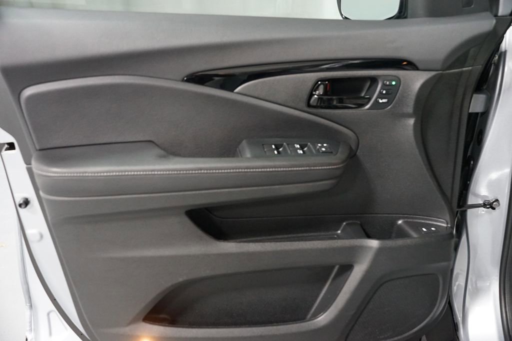 Used 2023 Honda Passport Elite image 30