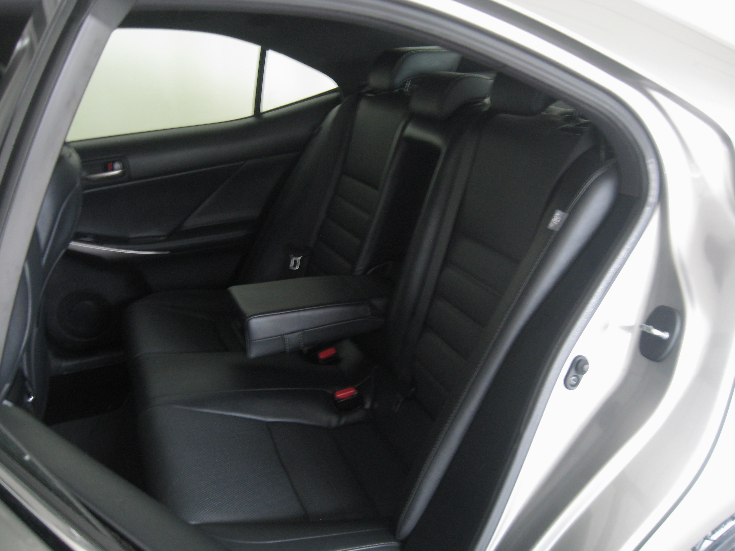 Used 2020 Lexus IS 350 F Sport w/ F Sport Package image 11
