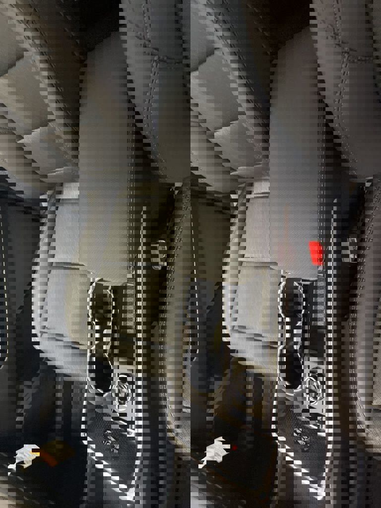 New 2026 Chevrolet Equinox LT w/ Convenience Package II image 16