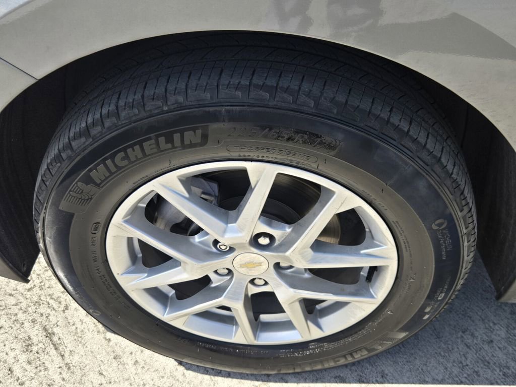 Used 2024 Chevrolet Equinox LS FWD image 10