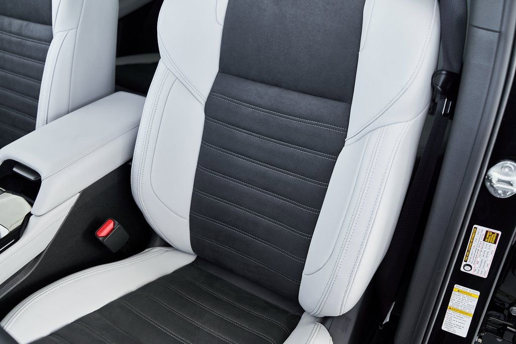 Used 2025 Mitsubishi Outlander SE FWD image 31