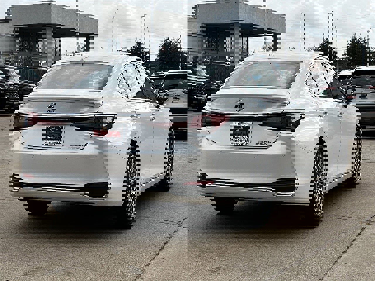 Used 2020 Lexus ES 300h w/ Premium Package image 4