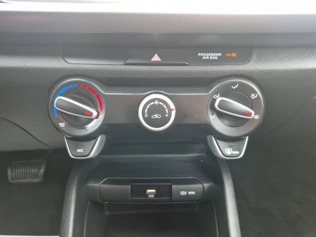Used 2022 Kia Rio LX image 24