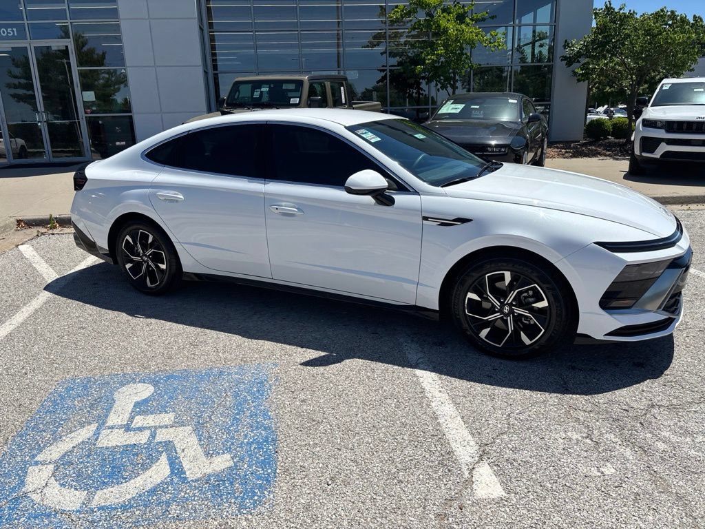 Used 2024 Hyundai Sonata SEL FWD image 29