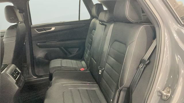 New 2026 Volkswagen Atlas Cross Sport SEL AWD/4WD image 13