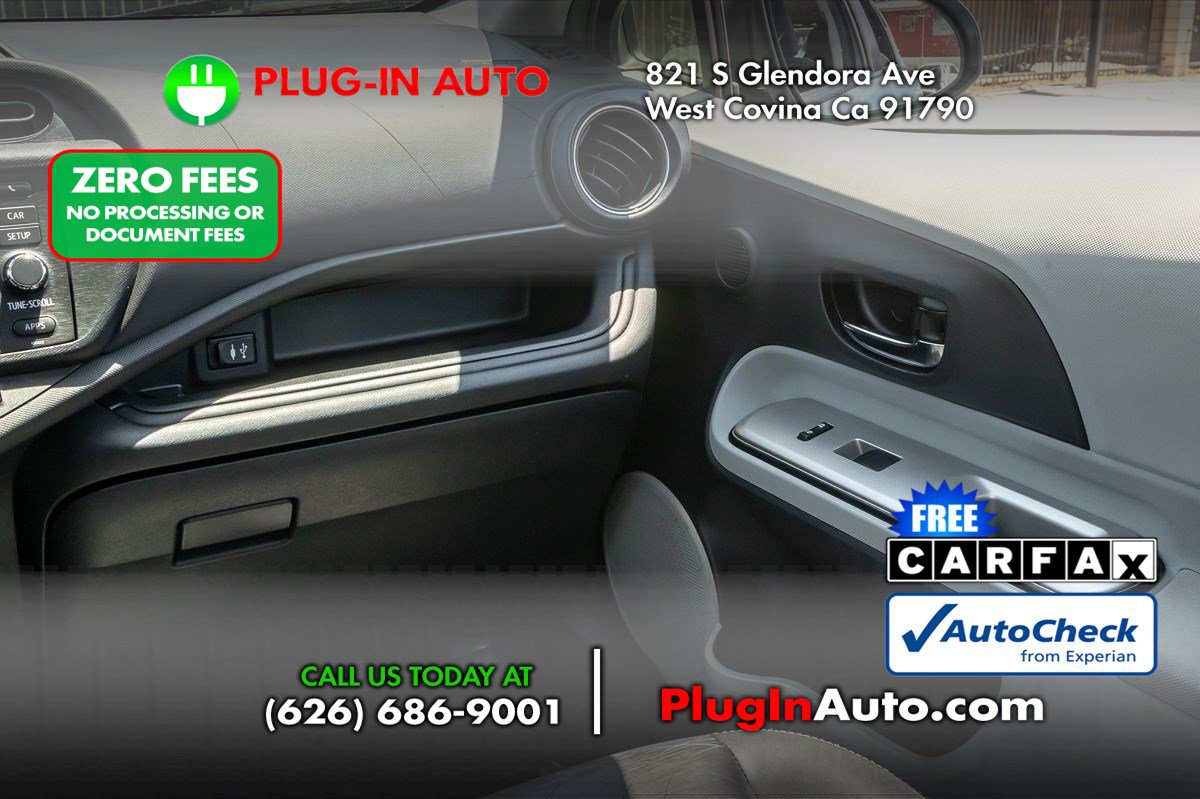 Used 2012 Toyota Prius C Four FWD image 15
