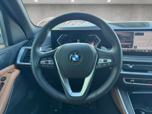 Used 2024 BMW X5 sDrive40i w/ Parking Assistance Package image 21