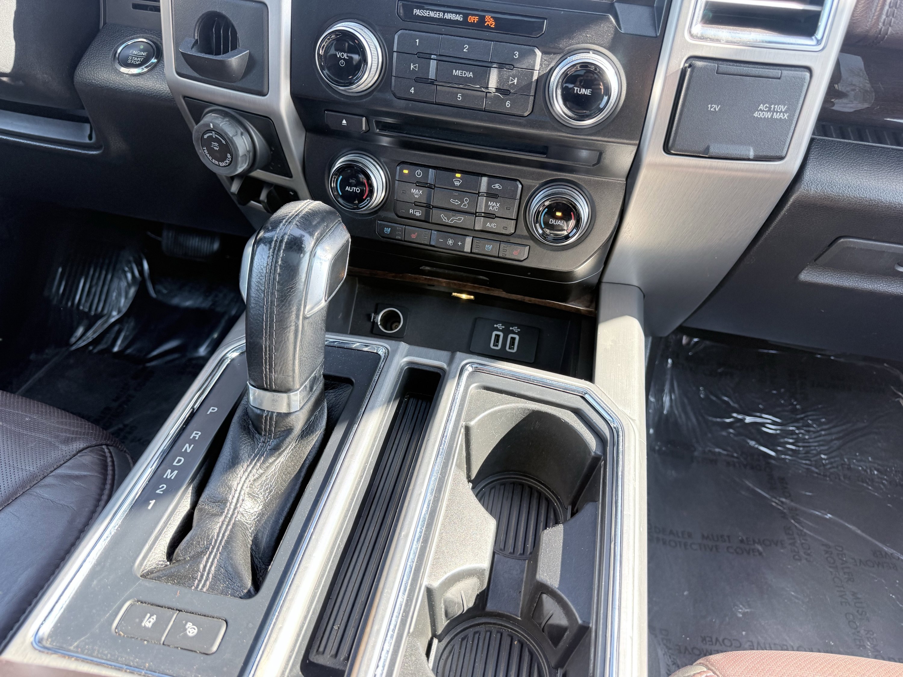 Used 2016 Ford F150 Platinum w/ Equipment Group 701A Luxury image 33