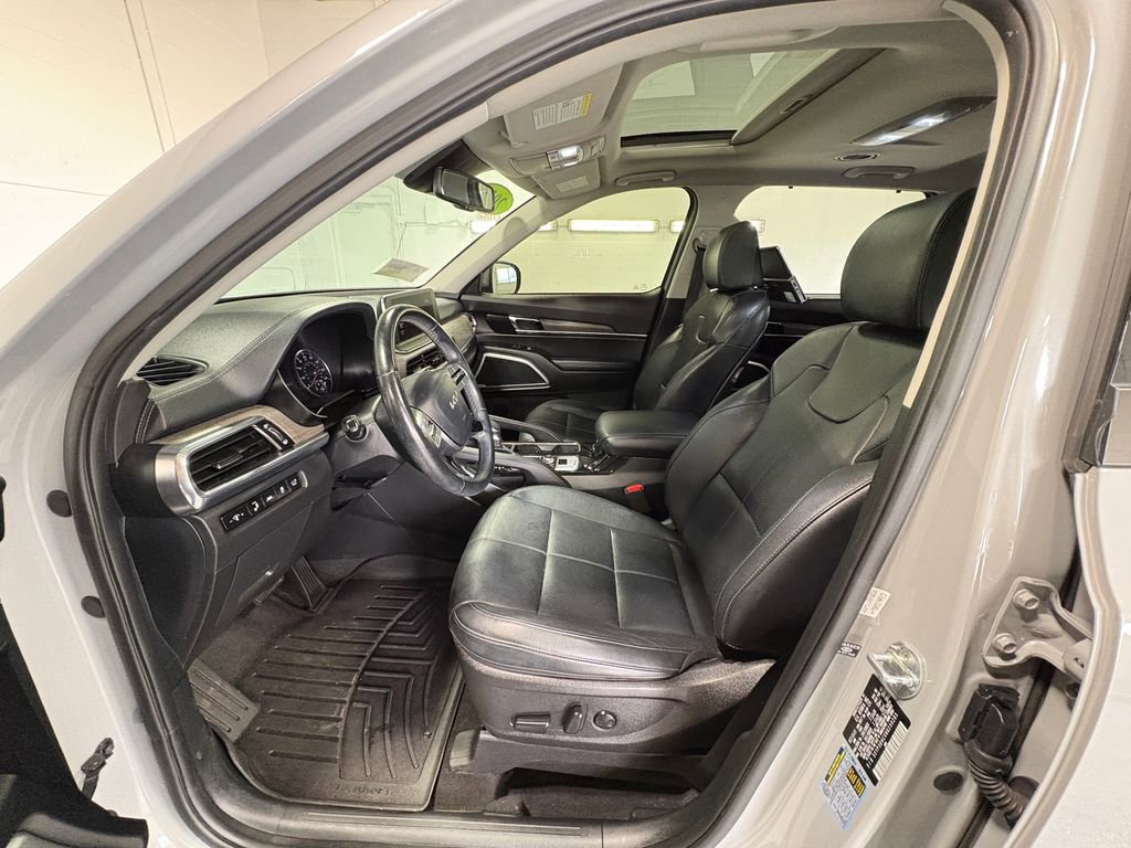 Used 2022 Kia Telluride EX w/ EX Premium Package image 19