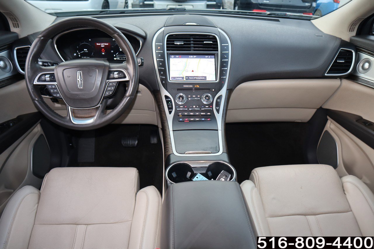 Used 2020 Lincoln Nautilus Reserve w/ Equipment Group 202A image 13