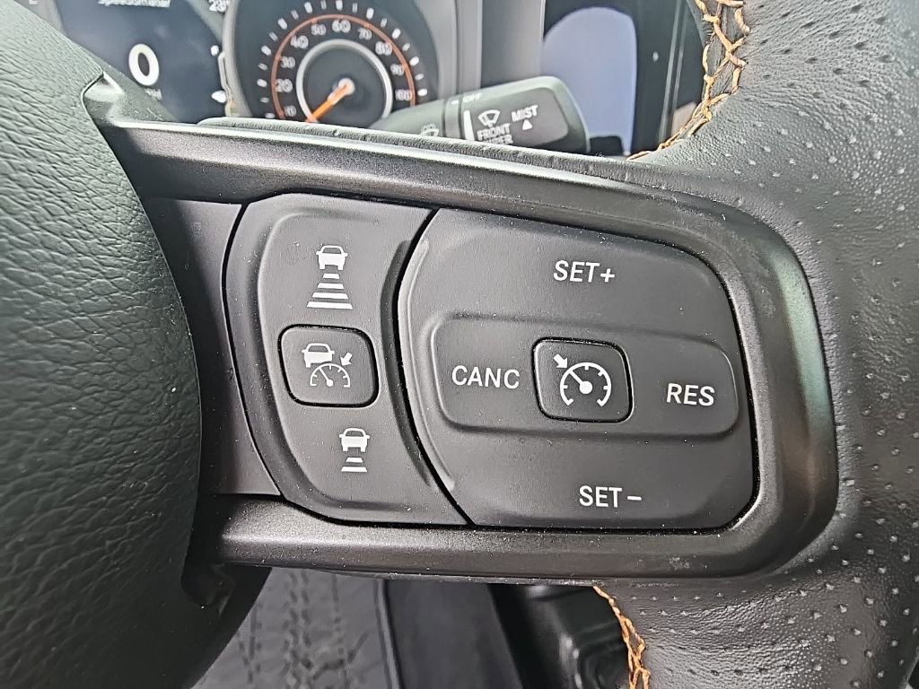 Used 2024 Jeep Gladiator Mojave w/ Safety Group AWD/4WD image 21