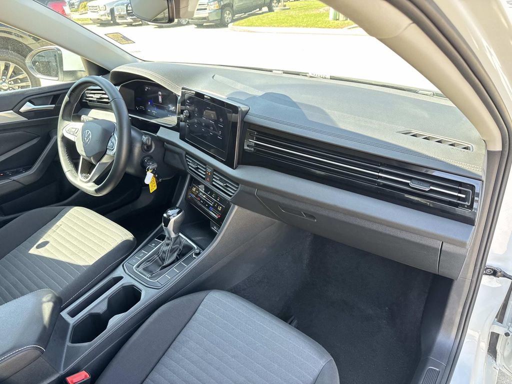 Used 2025 Volkswagen Jetta S image 14