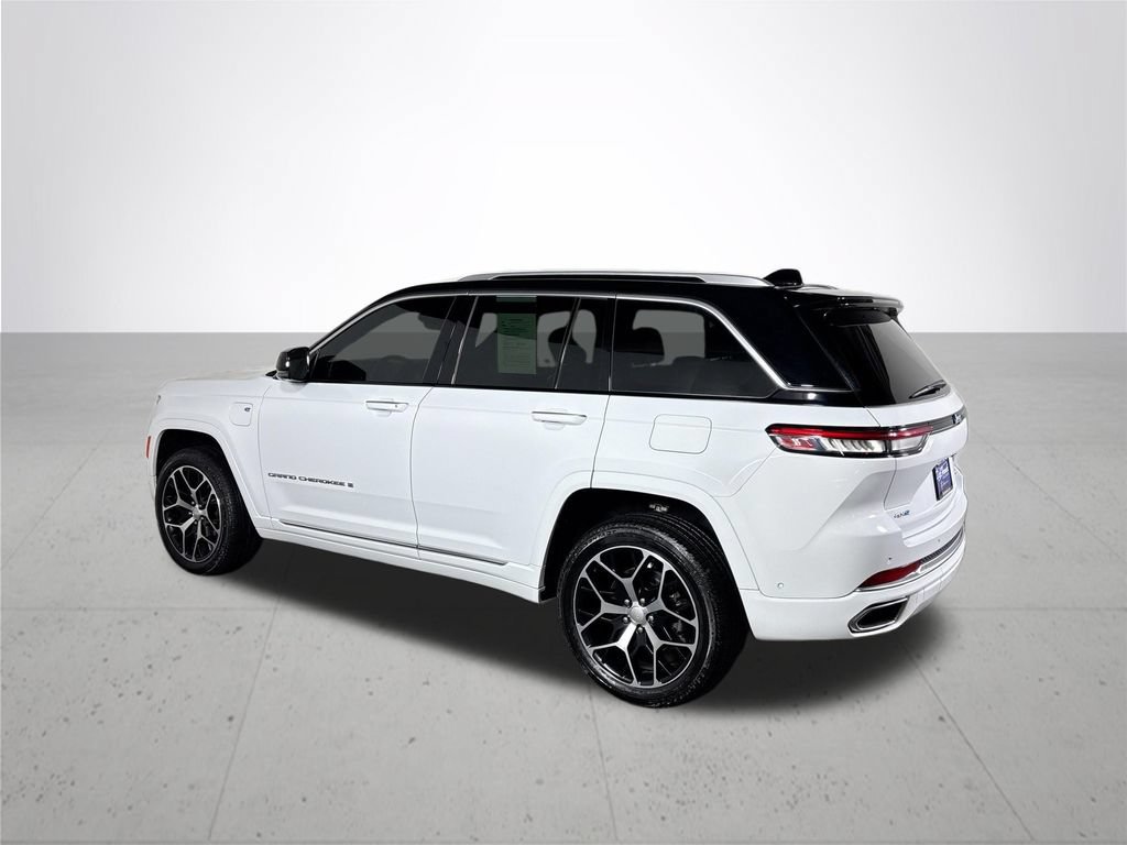 Certified 2022 Jeep Grand Cherokee Summit AWD/4WD image 8