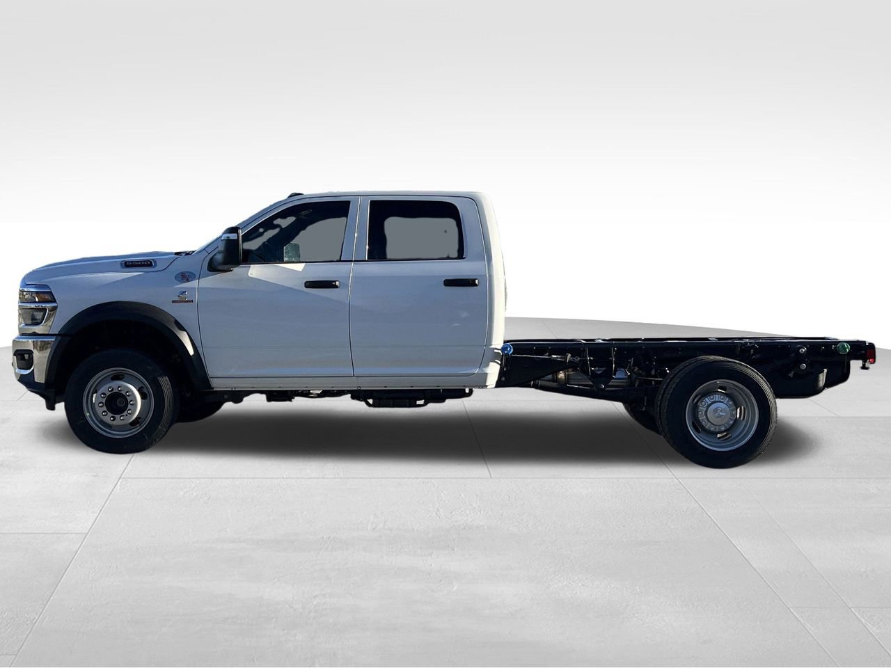 New 2026 RAM 5500 Tradesman w/ Chrome Appearance Group image 27