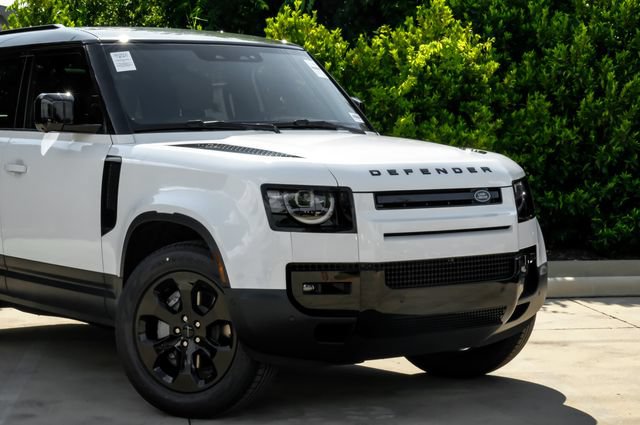 New 2026 Land Rover Defender 110 S AWD/4WD image 8