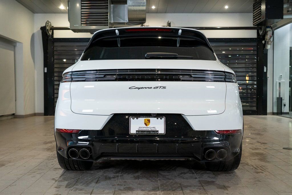 New 2026 Porsche Cayenne GTS image 10