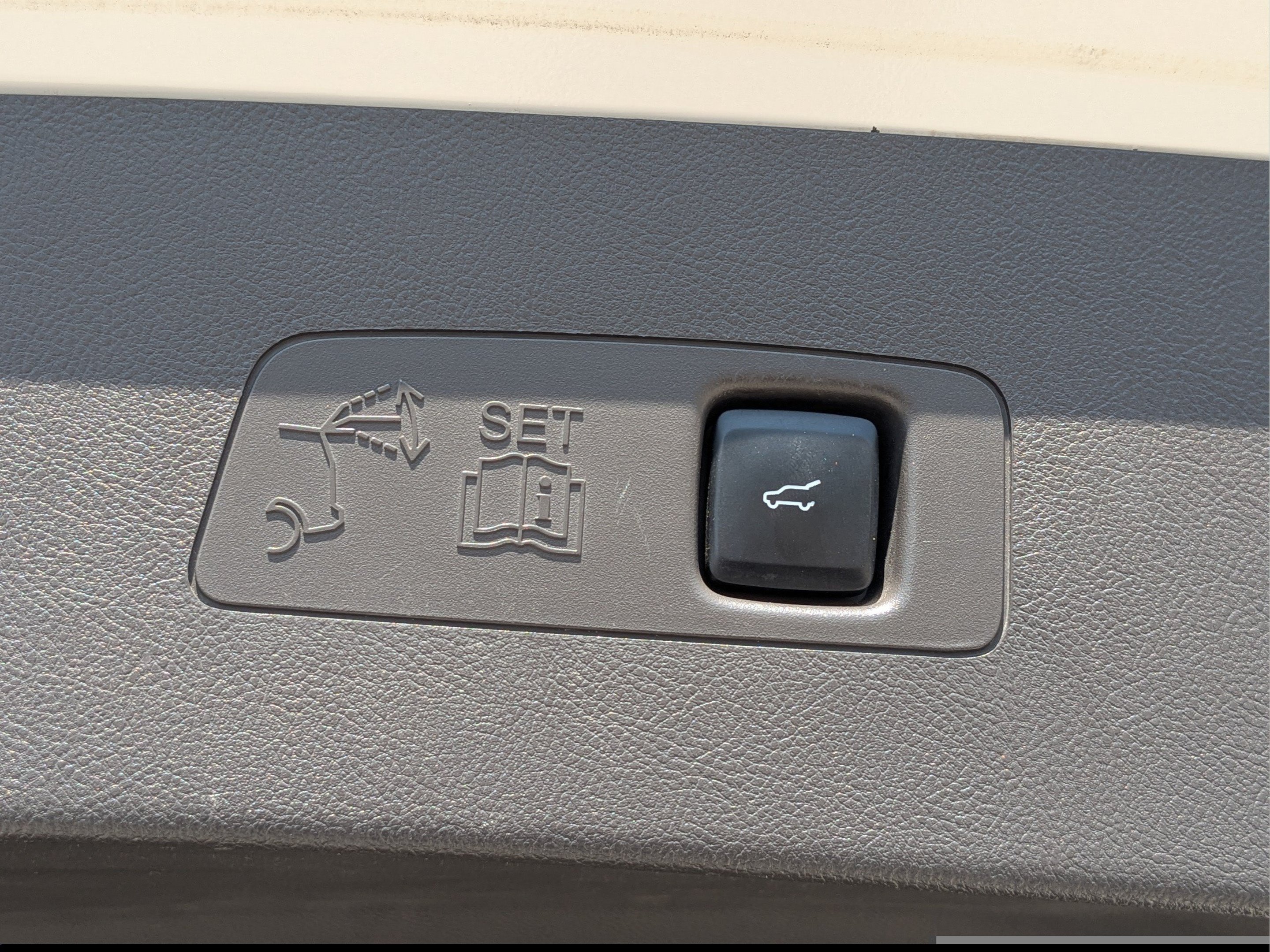 Used 2020 Lincoln Corsair FWD image 11