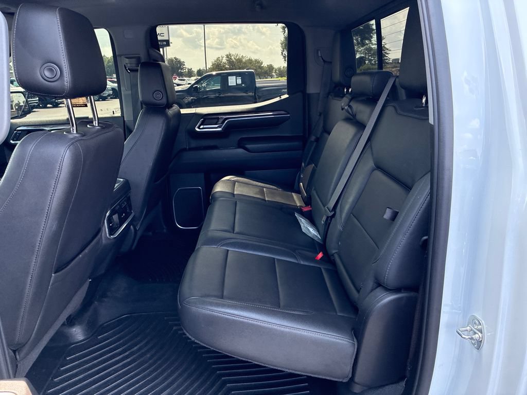 Used 2022 Chevrolet Silverado 1500 LTZ w/ LTZ Convenience Package II AWD/4WD image 15