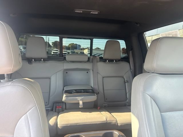 Used 2023 GMC Sierra 1500 SLT w/ SLT Premium Package AWD/4WD image 30