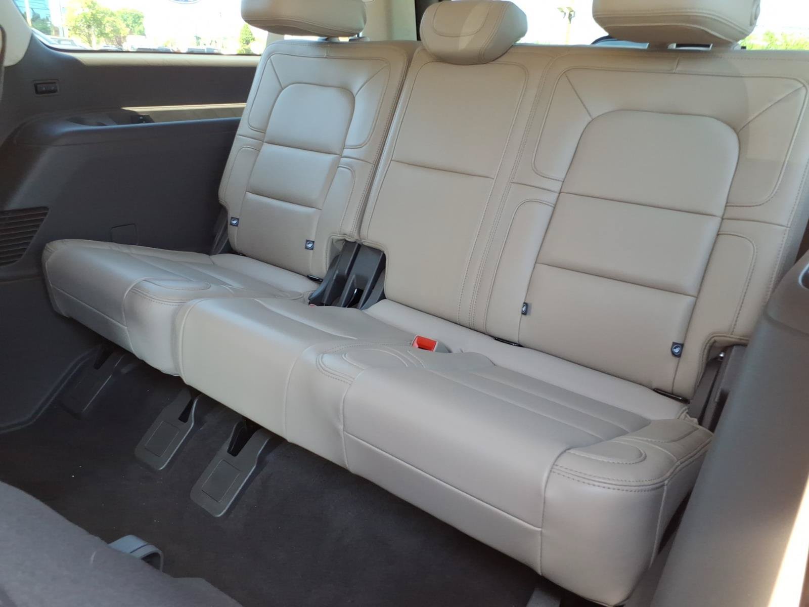 Used 2024 Lincoln Navigator L Reserve AWD/4WD image 14