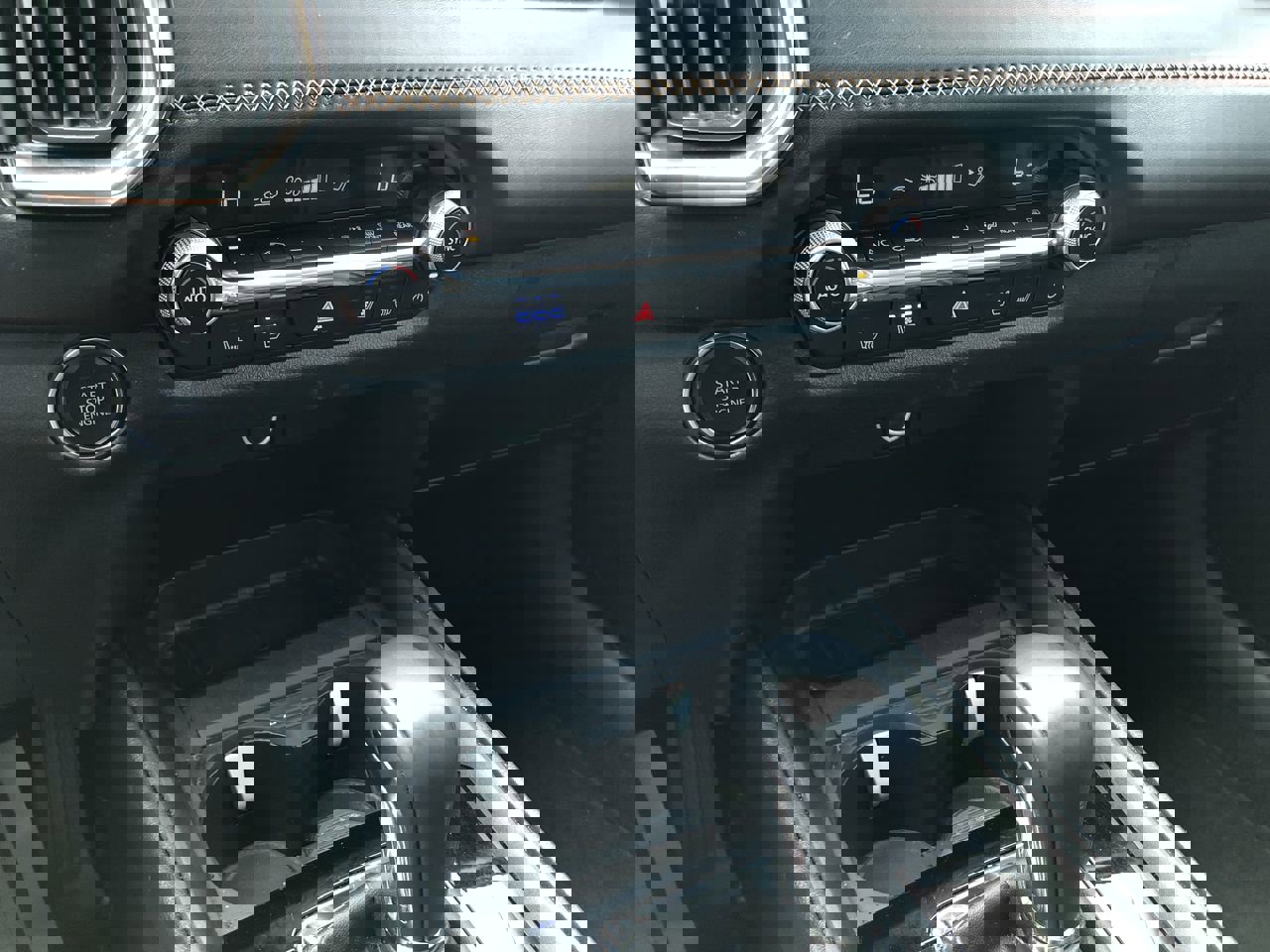 Used 2025 MAZDA CX-50 AWD 2.5 S w/ Premium Plus Pkg image 22