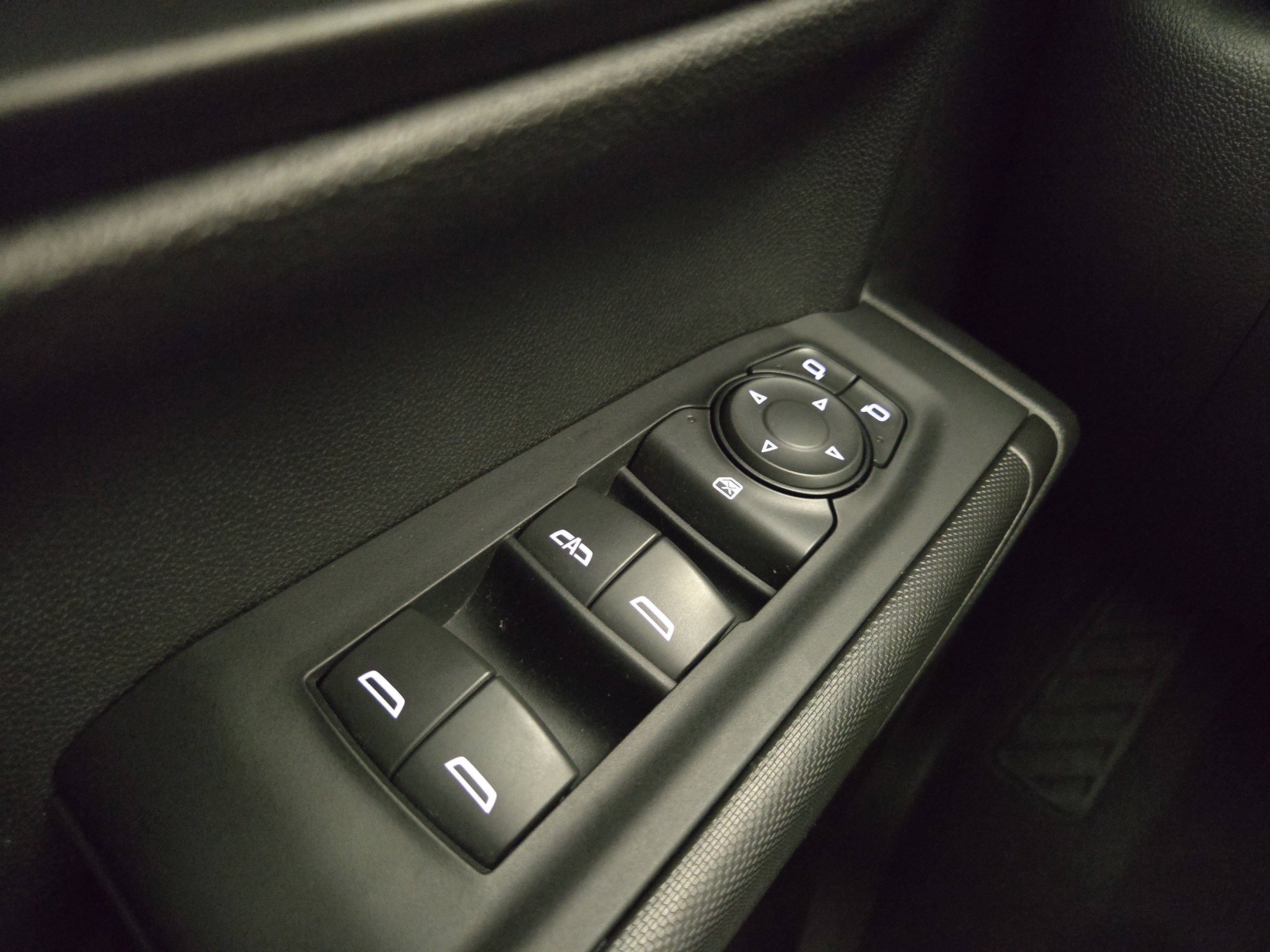 Certified 2023 Chevrolet Silverado 1500 Custom image 29