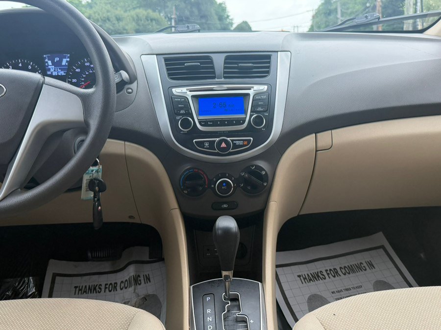 Used 2014 Hyundai Accent GLS FWD image 23
