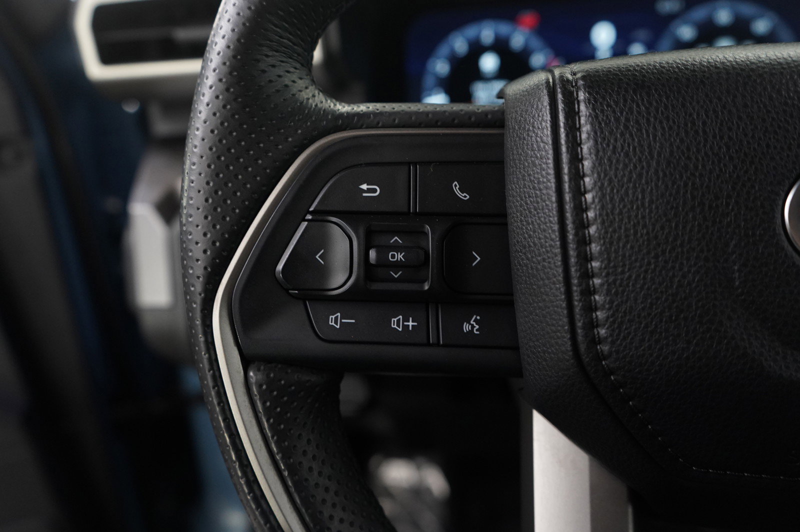 Used 2025 Toyota 4Runner TRD Sport Premium w/ Tow Technology Package image 19