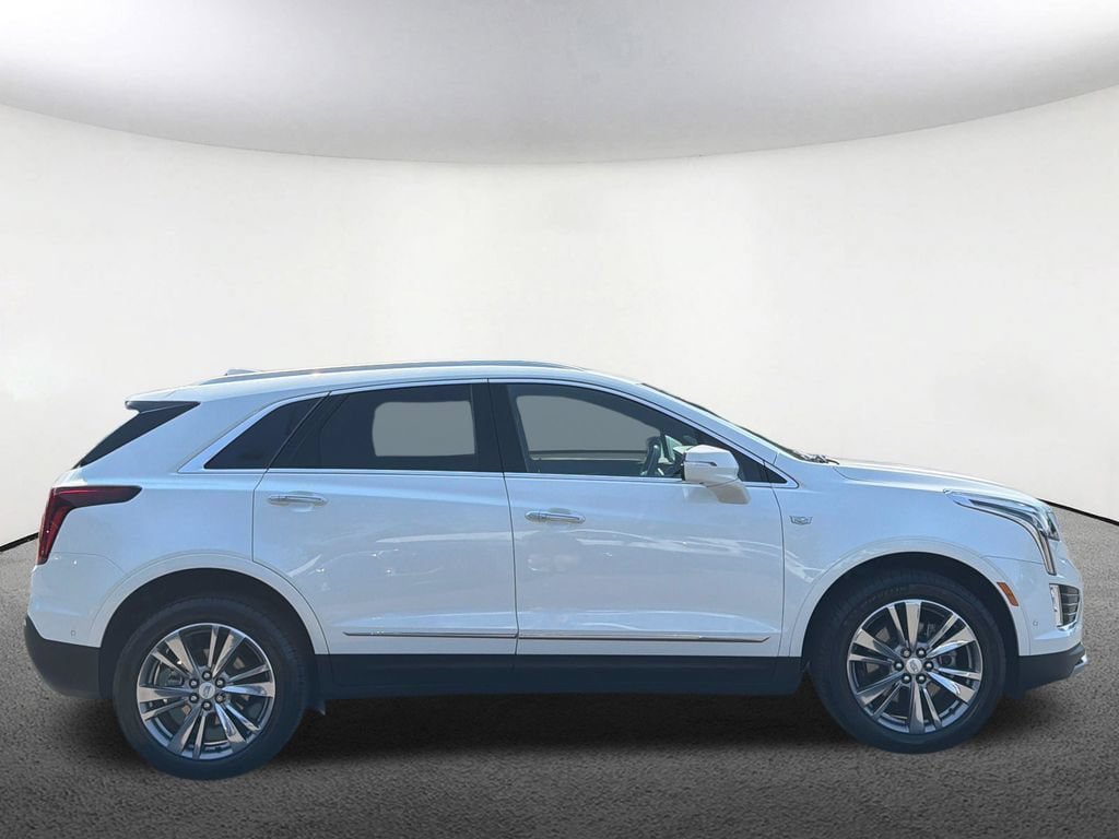 Certified 2025 Cadillac XT5 Premium Luxury w/ Technology Package AWD/4WD image 22