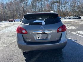 Used 2015 Nissan Rogue S w/ Convenience Package image 6