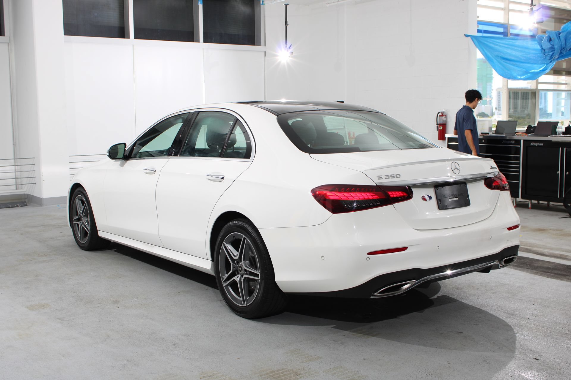 Used 2023 Mercedes-Benz E 350 4MATIC Sedan image 8