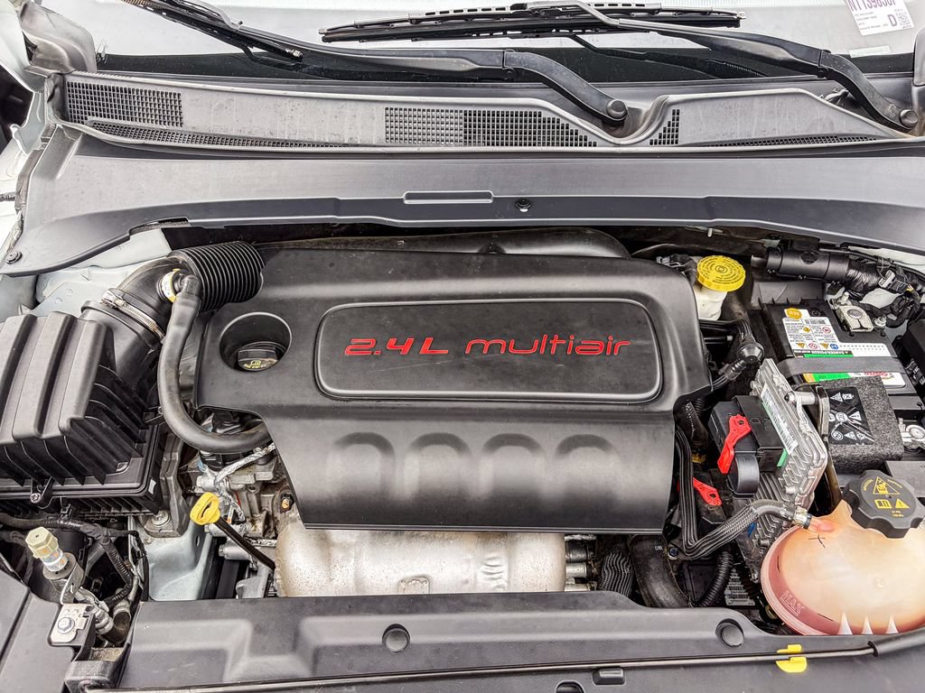 Used 2022 Jeep Compass Latitude FWD image 55