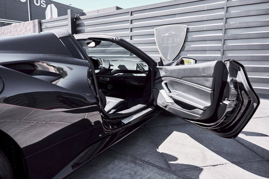 Used 2018 Ferrari 488 Spider image 30