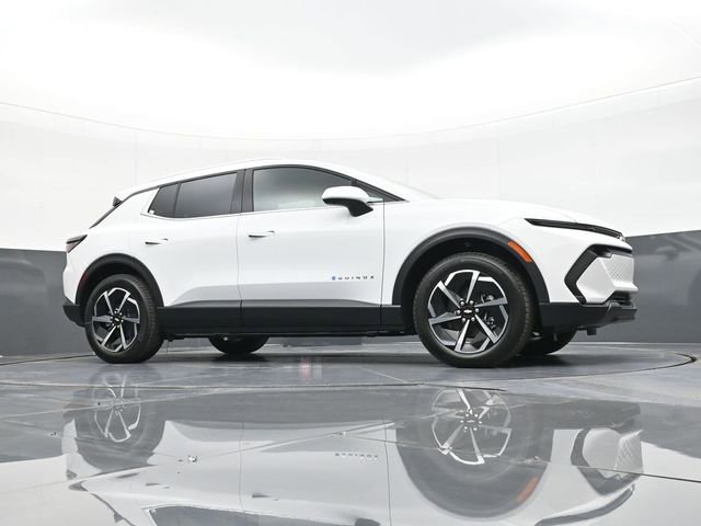 New 2026 Chevrolet Equinox EV LT image 45