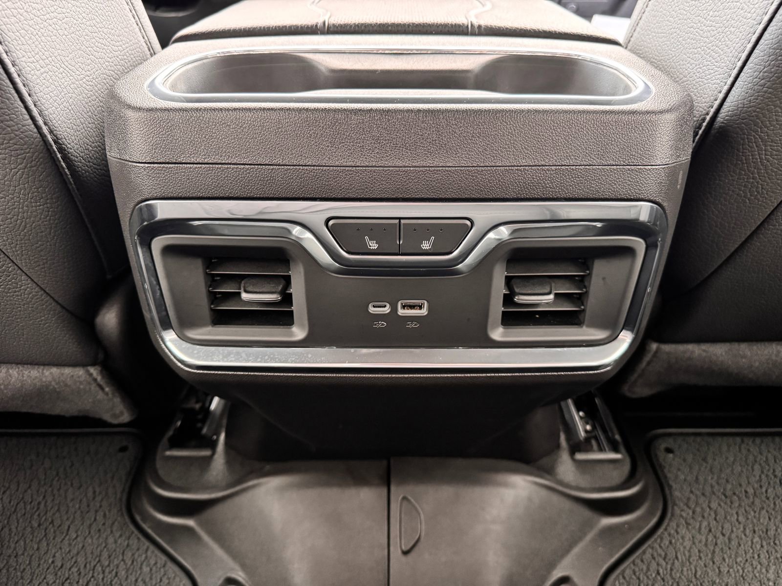 Used 2024 GMC Sierra 1500 Denali w/ Denali Reserve Package image 31