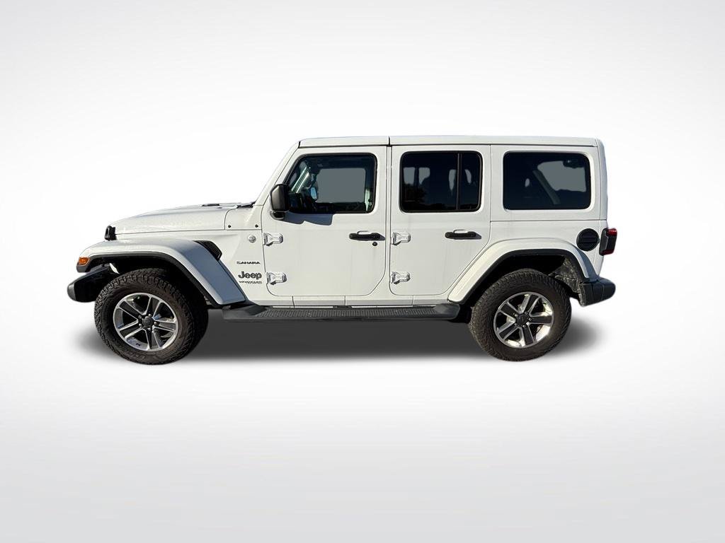 Used 2018 Jeep Wrangler Unlimited Sahara w/ Dual Top Group AWD/4WD image 2