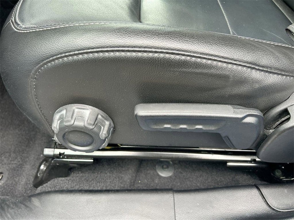 Used 2021 Jeep Wrangler Unlimited Sahara w/ Cold Weather Group image 19