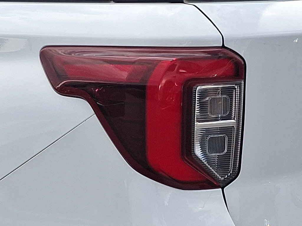 Used 2021 Ford Explorer ST w/ Equipment Group 401A AWD/4WD image 11