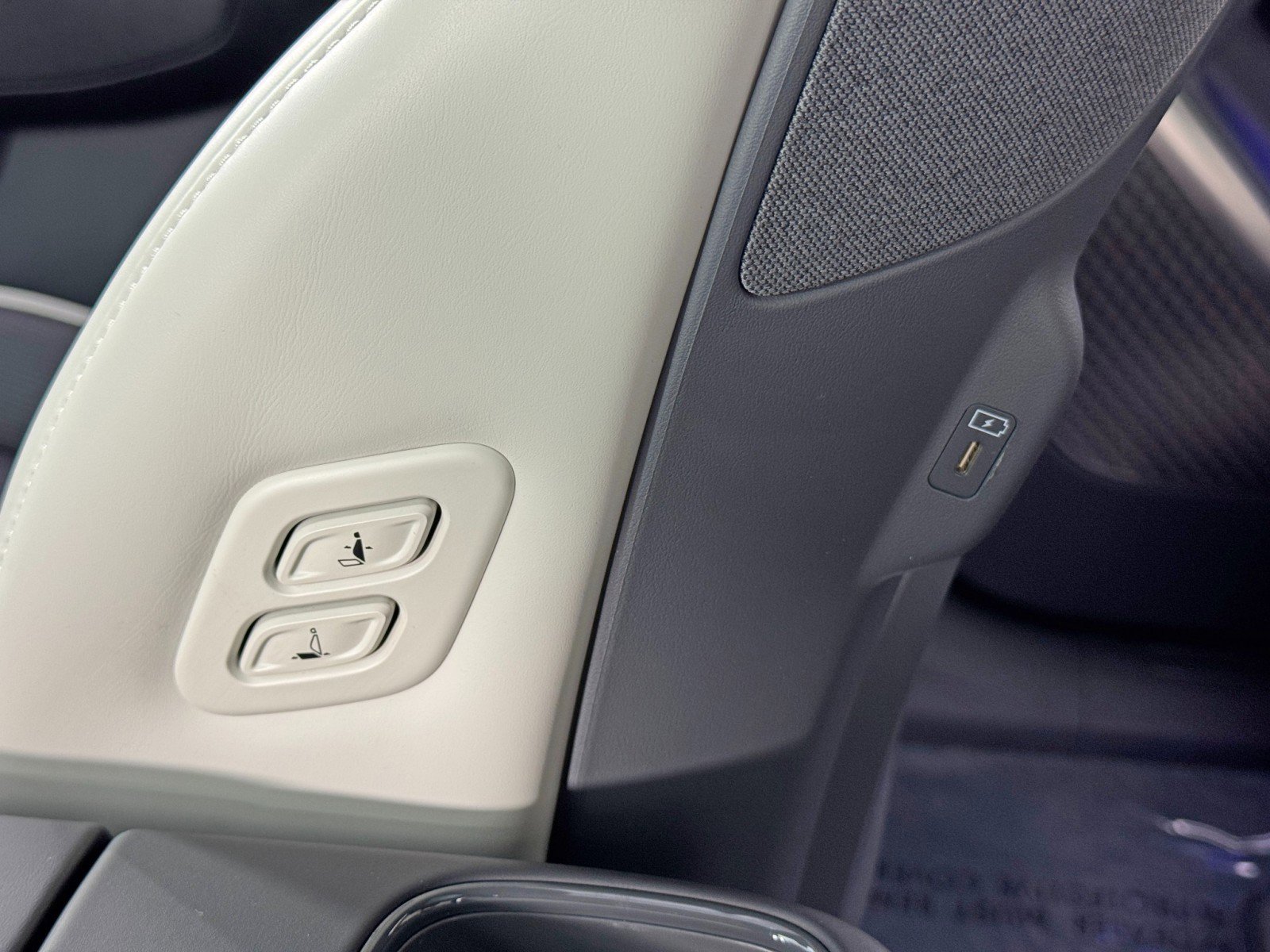 Used 2024 Kia EV9 GT-Line image 37